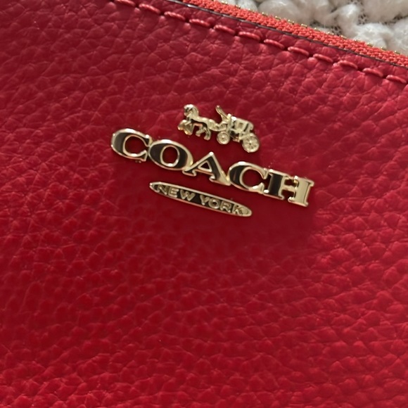 Authentic Coach Double Zip Wallet in Red - Picture 2 of 10